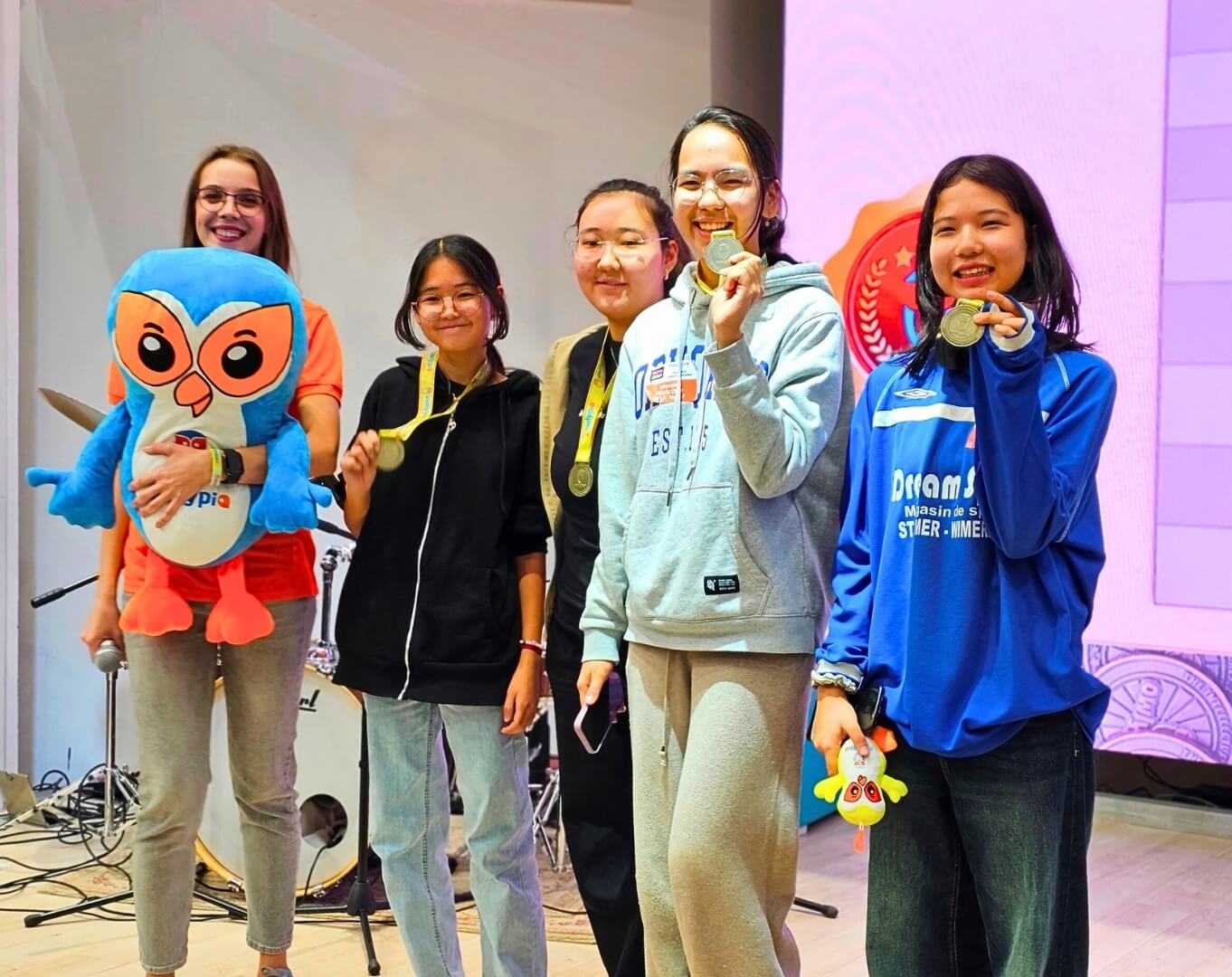 Students participating in Owlypia Online Round